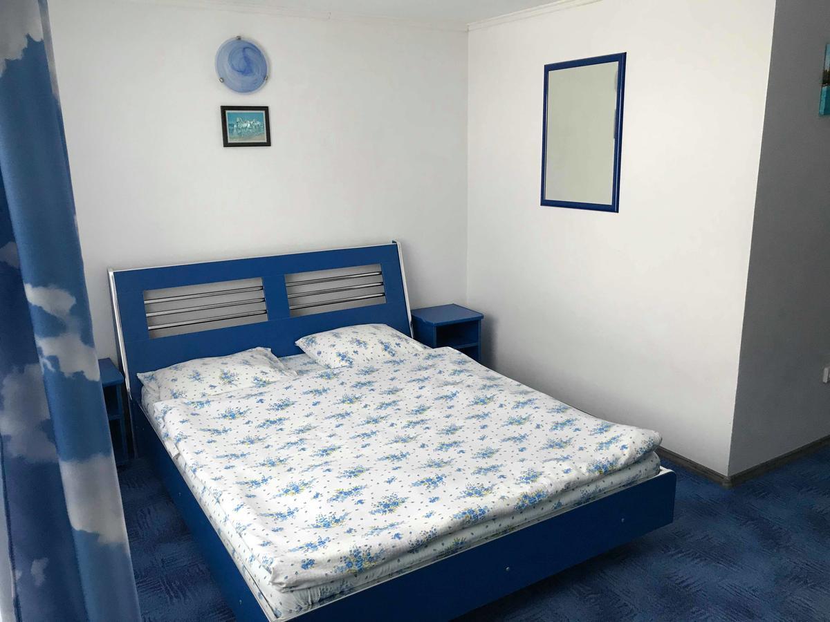 Vila Nina Hotel Azuga Luaran gambar